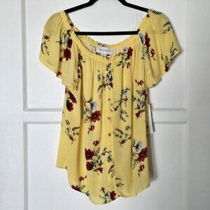 Urbanology blouse top size medium rayon yellow floral short sleeve faux buttons
